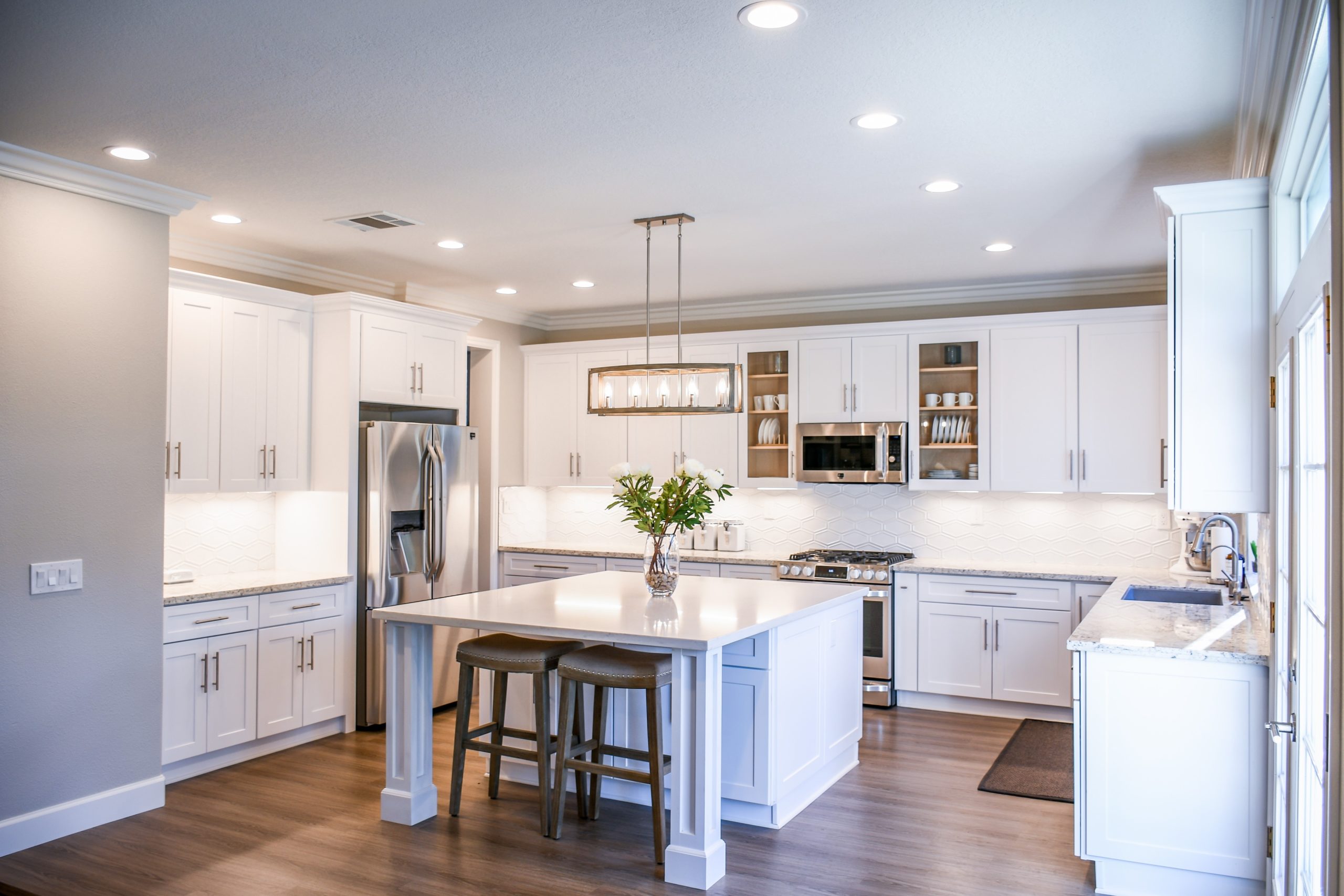 You are currently viewing 8 Steps to Consider When Remodeling Your Kitchen